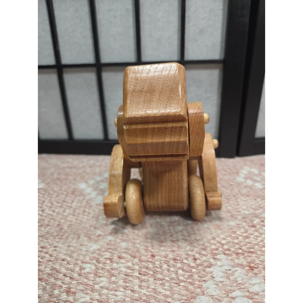 Vintage‎ Wooden Rolling Gorilla